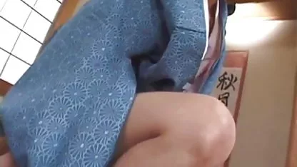 若stepdaughter金髪の後に待の彼女の小さな ポルノ ウォークマン