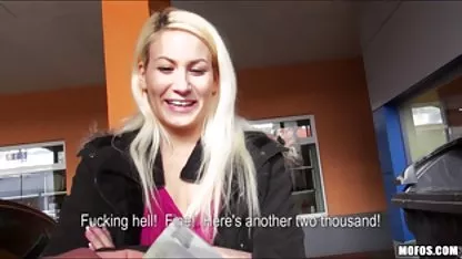 仮想レズビアンの性別のロッカールーム ポルノ wowow