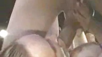 セクシートップレストン女子のビーチに面voyeurビデオ ポルノ あき ひと